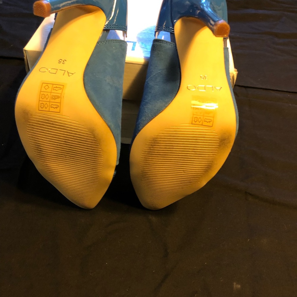 Blue pumps - Picture 5 of 5